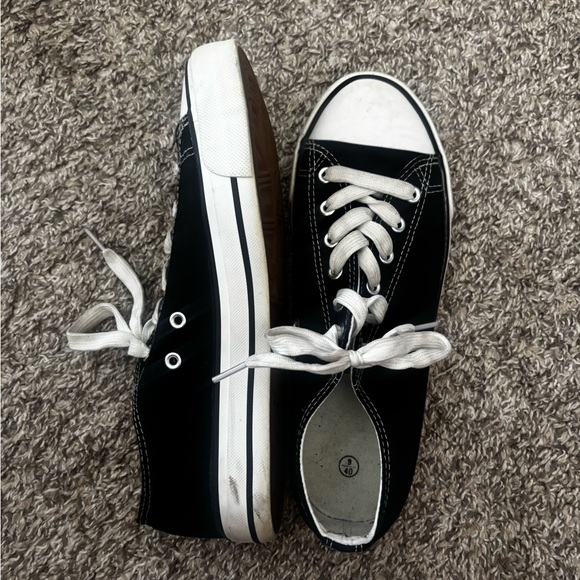 Black and White Lace-Up Sneakers - Picture 2 of 3